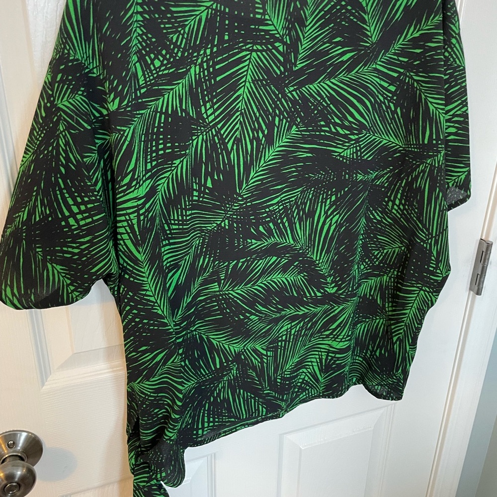 Michael Kors small tropical palms top green black EUC - Picture 6 of 8
